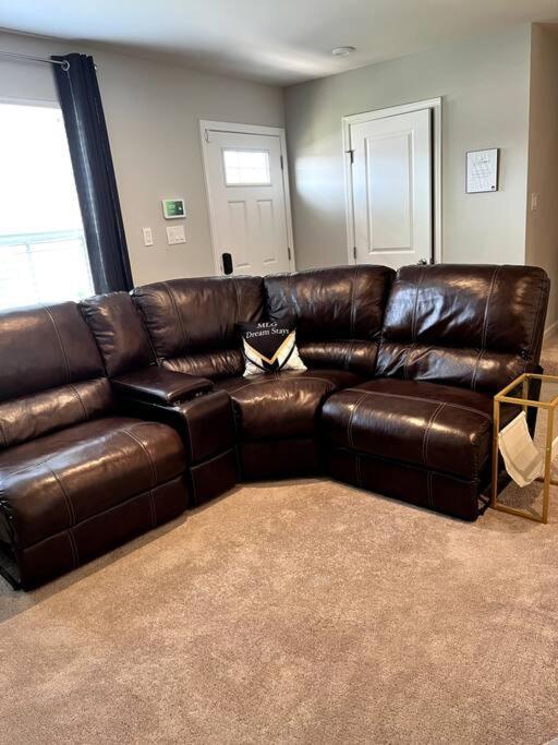 Family Friendly 4Br Home Near Ft Gregg Adams Vsu Petersburg Dış mekan fotoğraf